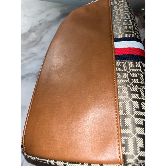 🚨 TOMMY HILFIGER Women’s Brown Small Handbag Excellent Condition - Picture 8 of 8